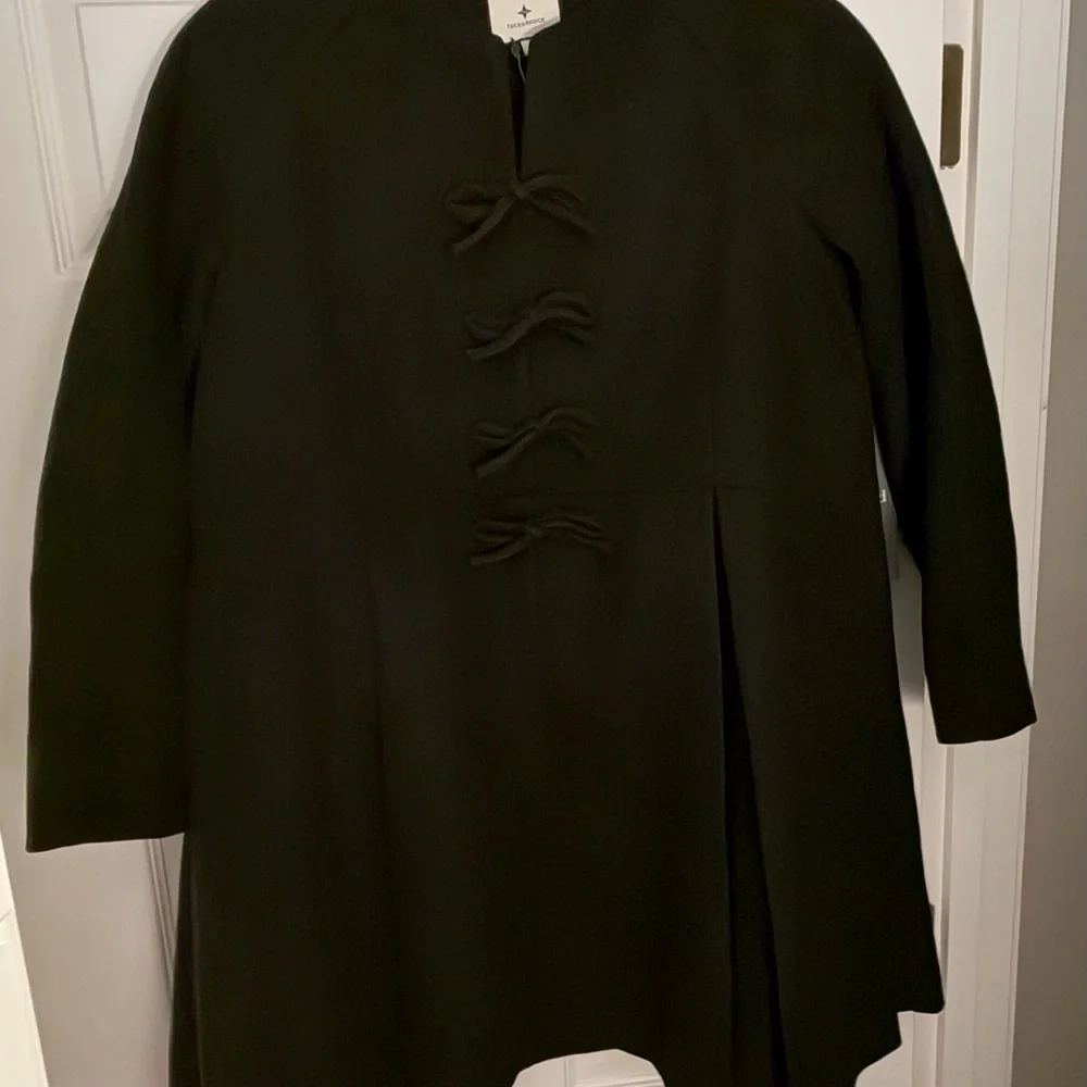 NWT Tuckernuck Black Blair Bow Coat Dress sz L - Picture 2 of 4
